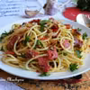 Spaghetti czosnkowe z salami