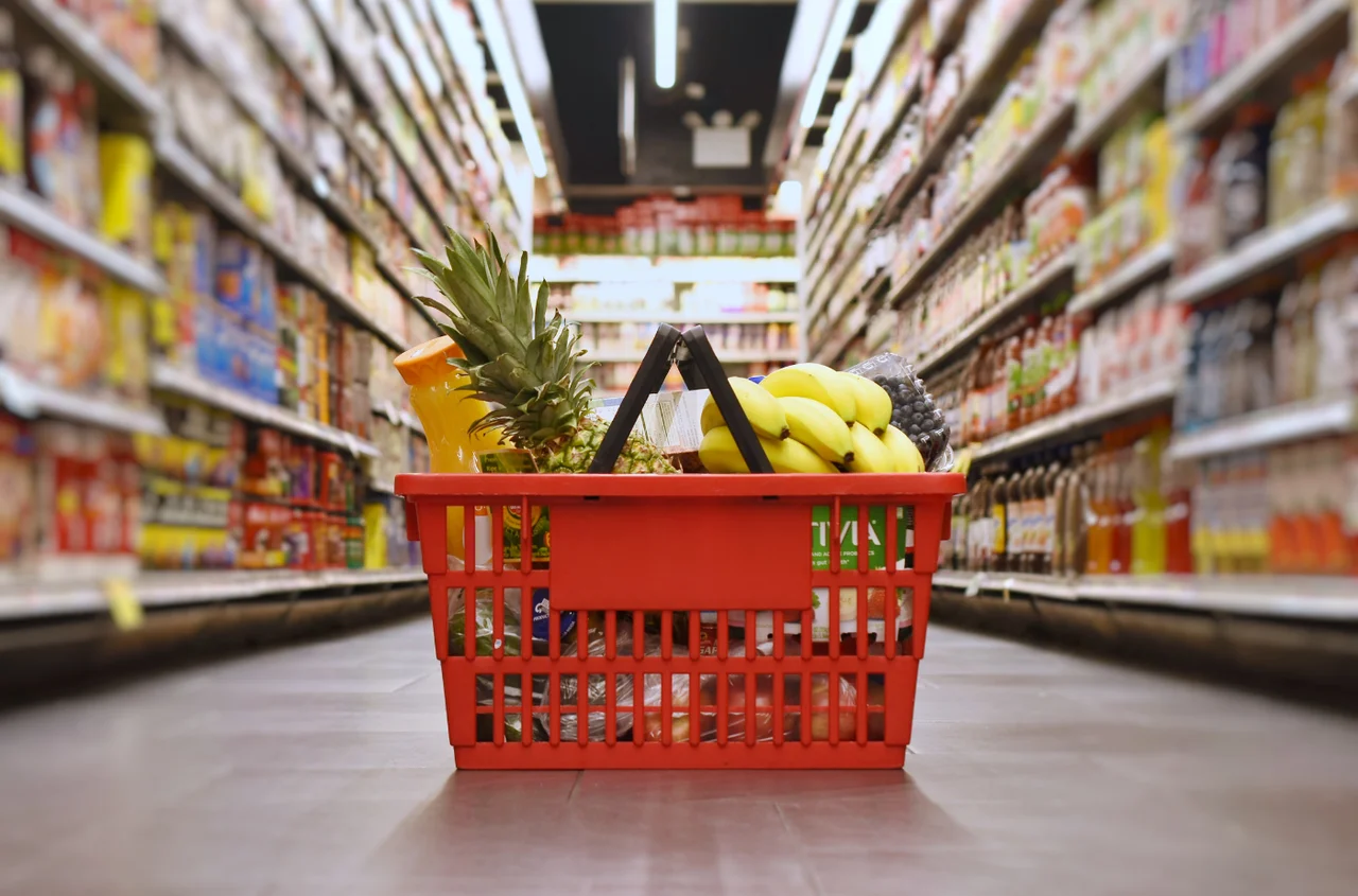 Popularna sieć supermarketów kończy działalność w Polsce! Ponad 200 sklepów w rękach nowego inwestora!