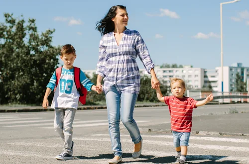 1000 plus na dziecko to nawet 12 tys. złotych rocznie! Kto może skorzystać i co z wnioskami?