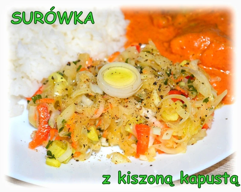 Surówka z kiszonej kapusty