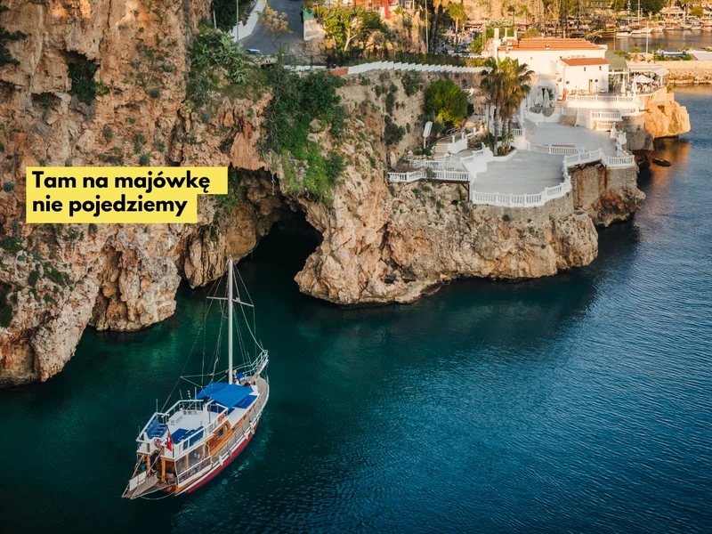 Ulubiony wakacyjny kraj Polaków wprowadza pełny lockdown!