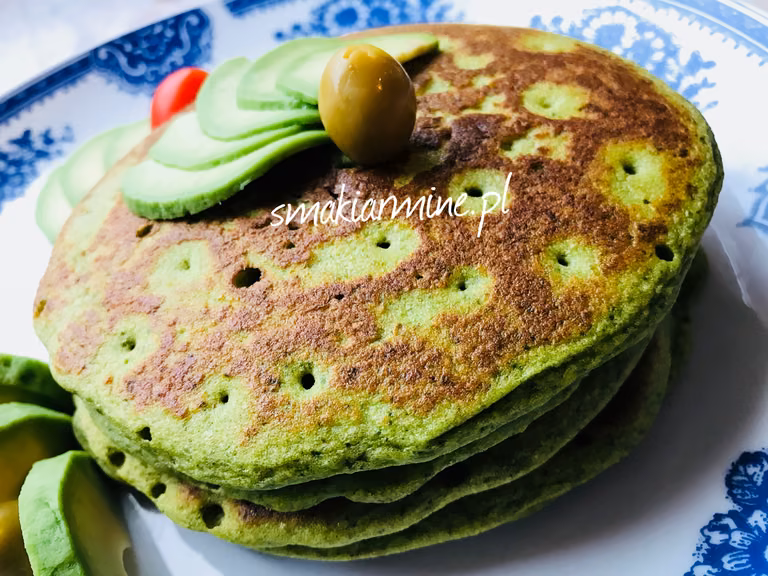 Pancakes twarogowe ze szpinakiem
