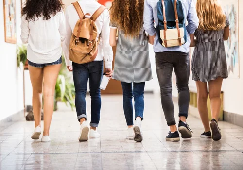 Istotne zmiany dla szkół już od 12 lipca! Zaczną obowiązywać e-legitymacje!