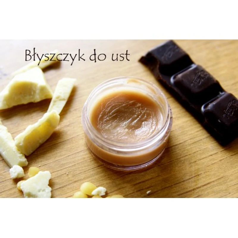 Jak zrobić czekoladowy błyszczyk do ust