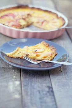 Tarta z brzoskwiniami (bez laktozy)