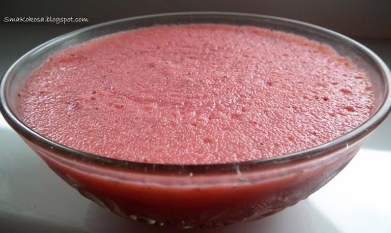 Pudding truskawkowy z kaszy manny