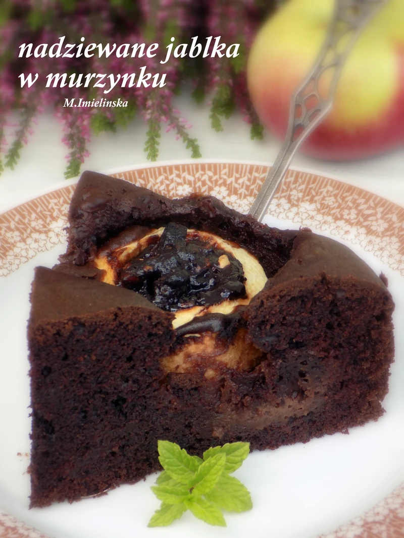 nadziewane jabłka w murzynku