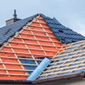 Wymiana lub remont dachu? W 2025 można dostać wysokie dofinansowanie z jednego z wielu programów