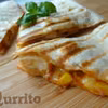 Qurrito czyli Quesadilla z kurczakiem, serem i kukurydzą