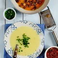 Zupa ziemniakowa bardzo jedwabista i mocno aromatyczna
