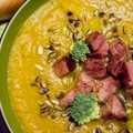 Zupa dyniowo marchewkowa z cukinią i szynką