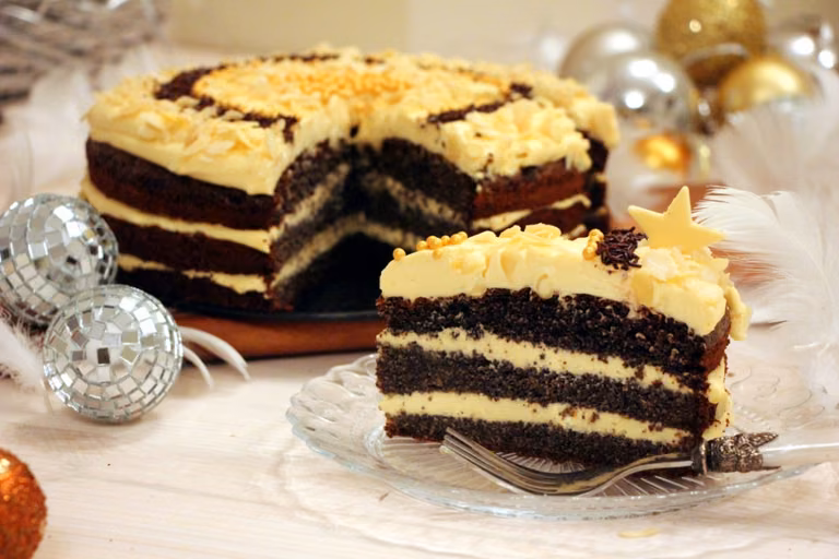 Tort makowy z kremem