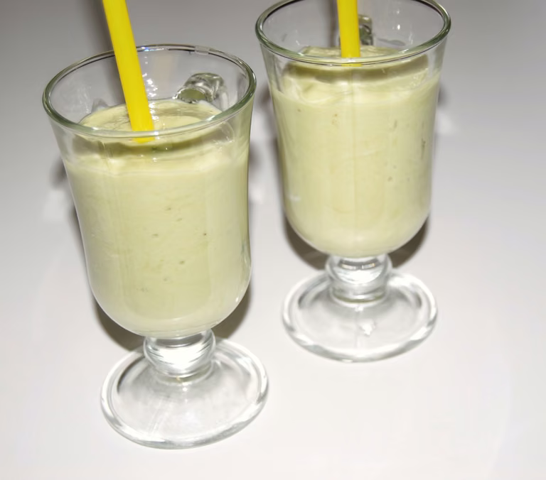 Koktajl z awokado i banana