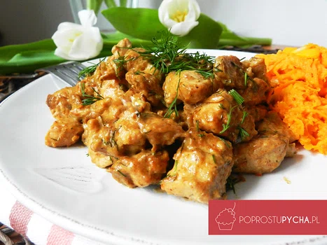 KURCZAK W SOSIE ŚMIETANOWO- KOPERKOWYM