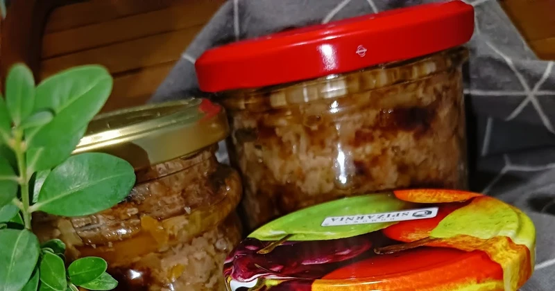 Smarowidło na kanapki z pasztetowej i kiszonej kapusty