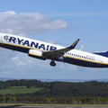 Linia lotnicza RYANAIR będzie przeszukiwać pasażerów. Sprawdź swój bagaż podręczny!