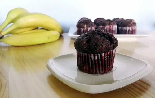 Muffiny z bananem i czekoladą