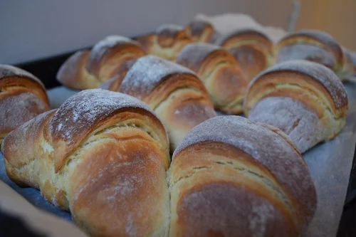 Szybkie rogaliki drożdżowo-francuskie