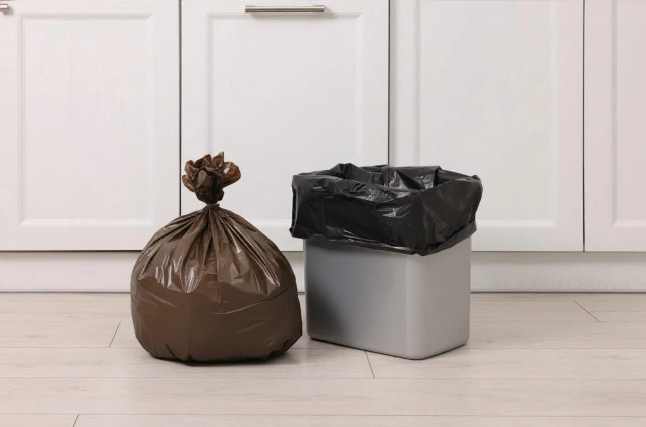 Nowe pojemniki i zmienione zasady segregacji śmieci w polskiej gminie! Od 1 kwietnia 2026 takich worków już nie odbiorą