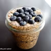 Orzechowy pudding chia z borówkami