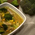 Zupa brokułowa z kukurydzą