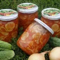 Ogórki w pomidorach