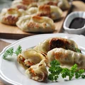 Domowe pierogi gyoza. Jak zrobić pierożki gyōza