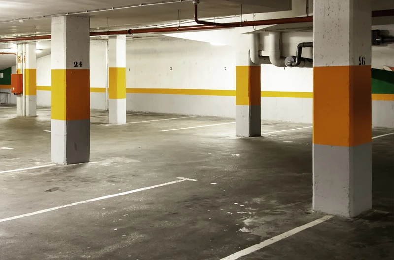Te samochody nie wjadą na parkingi podziemne! Właściciele budynków wprowadzają zakazy