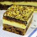 marmoladnik z budyniem i słonecznikiem w karmelu