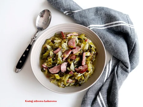 Bigos z młodej kapusty