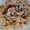 Tagliatelle z kurczakiem i suszonymi pomidorami