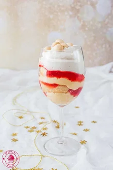 Żurawinowy triffle