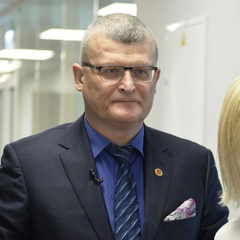 Będziemy chorować w nieskończoność? Doktor Paweł Grzesiowski o aktualnej sytuacji w Polsce.