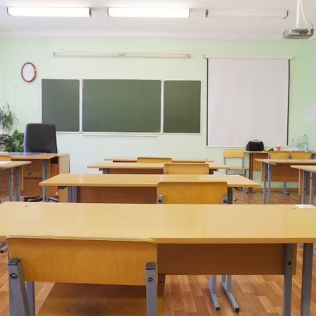 Polskie szkoły opanował nowy niebezpieczny trend! "Jehhowing" zyskuje na popularności
