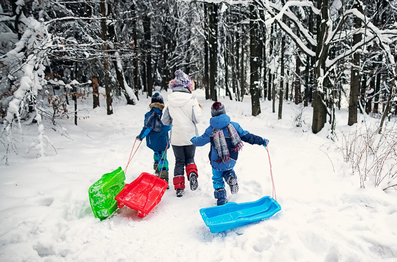 Nowe terminy ferii zimowych 2026! Jedna data jest szczególnie niekorzystna, a uczniowie z tych województw będą zadowoleni
