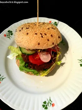 Burger z ciecierzycy