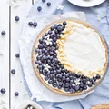 Tarta z borówkami i białą czekoladą