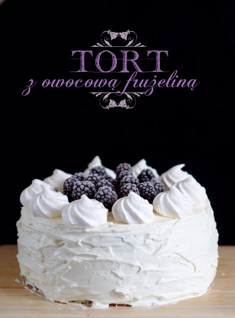 tort z frużeliną owocową, mascarpone i bitą śmietaną