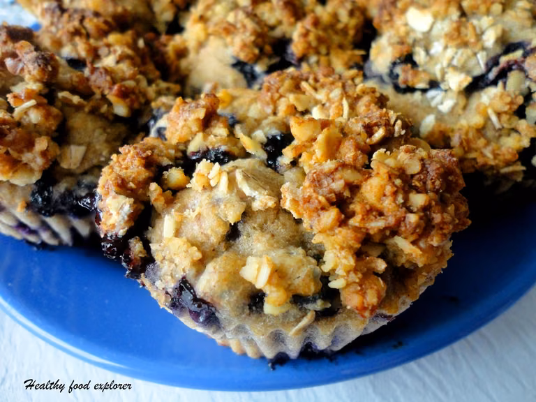 Fit muffinki z borówkami i kruszonką