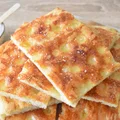 Włoska focaccia alessandrina w wersji słodkiej z Piemontu