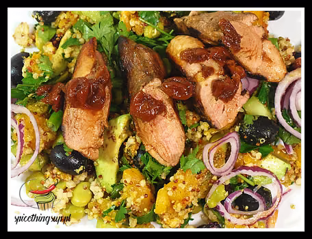 Sałatka z bobem, dynią i komosą ryżową podana z piersią z kaczki – Broad bean, pumpkin and quinoa sa
