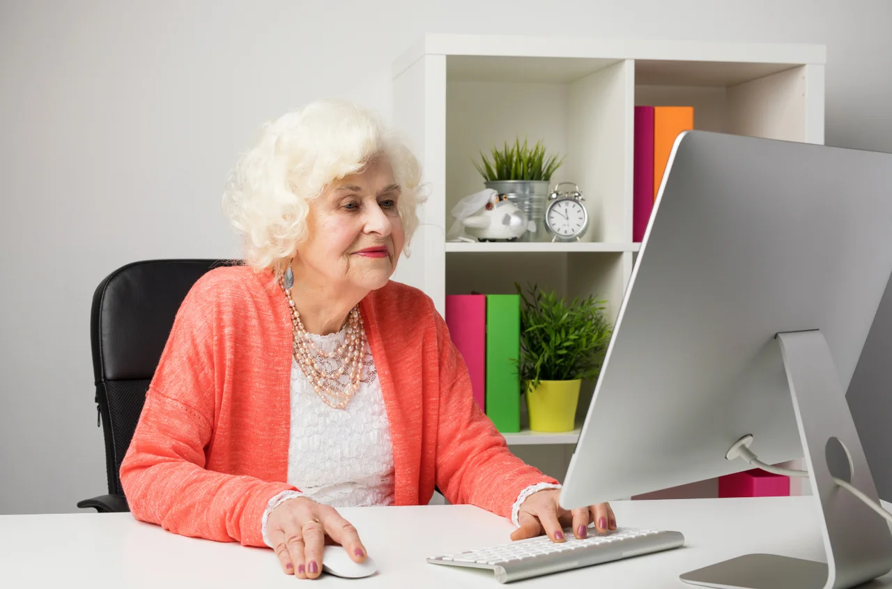 Ponad 2 tysiące zł dofinansowania do wynagrodzenia przez rok! Od czerwca 2025 nowe zasady zatrudniania