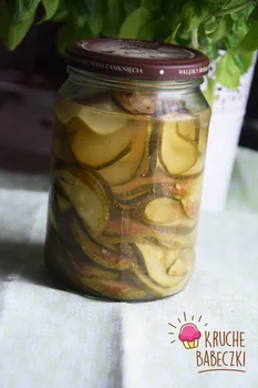 Cukinia marynowana w zalewie curry