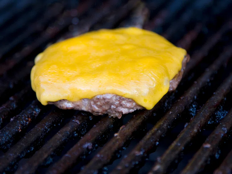 Zdjęcie Koniec z wegańskimi burgerami i stekami? Ten kraj wprowadza zakaz #1