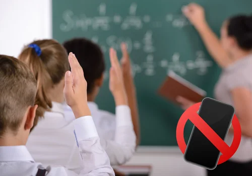Szkoły zyskają prawo do zakazu telefonów? Ministerstwo Edukacji rozwiewa wątpliwości
