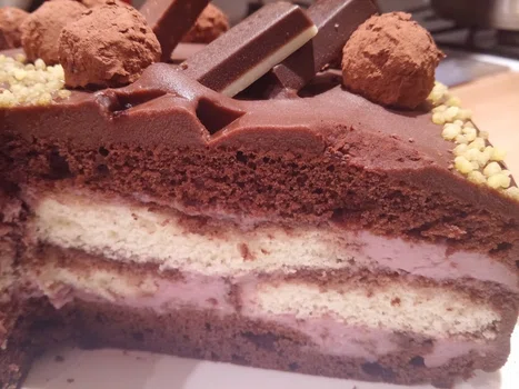 Tort mocno czekoladowy a'la tiramisu