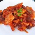 Śledzie z rodzynkami i chilli