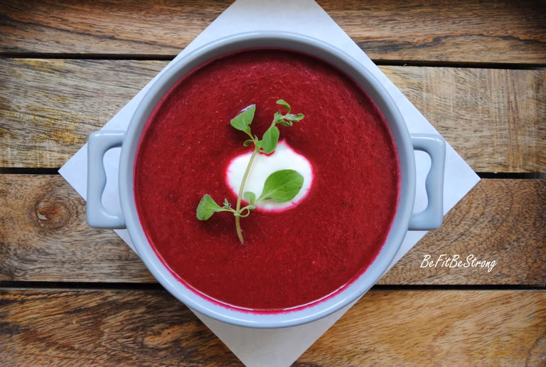Zupa krem z buraków z nutą pomarańczy