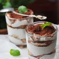 Tiramisu bez jajek z adwokatem