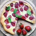 ŚNIADANIE Z SEZONOWYMI OWOCAMI – SUPER PROSTA TARTA Z PATELNI